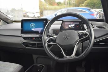 VOLKSWAGEN ID.3 Pro 58kWh Life Hatchback 5dr Electric Auto (145 ps)
