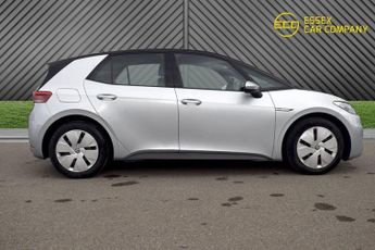 VOLKSWAGEN ID.3 Pro 58kWh Life Hatchback 5dr Electric Auto (145 ps)