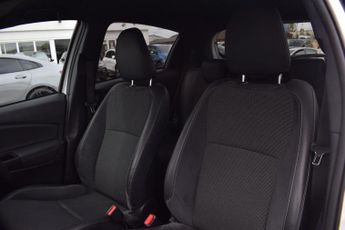 TOYOTA YARIS 1.5 VVT-h Excel Hatchback 5dr Petrol Hybrid E-CVT Euro 6 (s/s) (