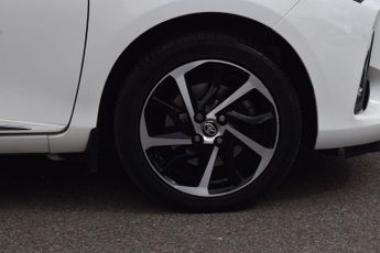TOYOTA YARIS 1.5 VVT-h Excel Hatchback 5dr Petrol Hybrid E-CVT Euro 6 (s/s) (