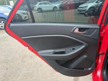 HYUNDAI I20 1.0 T-GDi SE Hatchback 5dr Petrol DCT Euro 6 (s/s) (100 ps)