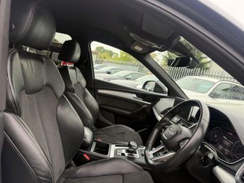 AUDI Q5 2.0 TDI 40 S line SUV 5dr Diesel S Tronic quattro Euro 6 (s/s) (