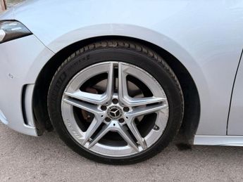 MERCEDES-BENZ A CLASS 1.5 A180d AMG Line (Premium Plus 2) 7G-DCT Euro 6 (s/s) 5dr