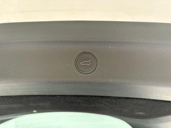 TESLA MODEL Y (Dual Motor) Performance SUV 5dr Electric Auto 4WDE (426 bhp)