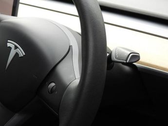 TESLA MODEL Y (Dual Motor) Long Range SUV 5dr Electric Auto 4WDE (384 bhp)