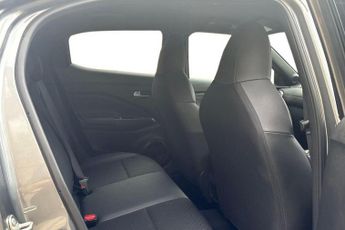 NISSAN JUKE 1.6 N-Connecta SUV 5dr Petrol Hybrid Auto Euro 6 (143 ps) Rear V