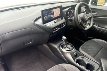 NISSAN JUKE 1.6 N-Connecta SUV 5dr Petrol Hybrid Auto Euro 6 (143 ps) Rear V