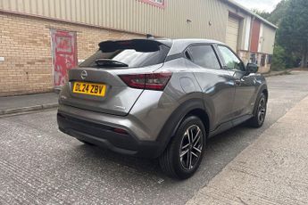 NISSAN JUKE 1.6 N-Connecta SUV 5dr Petrol Hybrid Auto Euro 6 (143 ps) Rear V