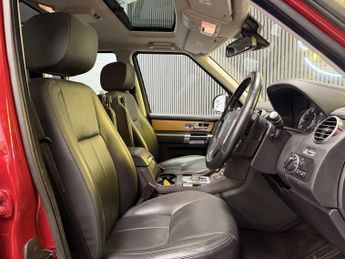LAND ROVER DISCOVERY 4 3.0 SD V6 HSE Luxury SUV 5dr Diesel Auto 4WD Euro 5 (s/s) (255 b