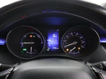 TOYOTA C-HR 1.8 VVT-h Dynamic SUV 5dr Petrol Hybrid CVT Euro 6 (s/s) (122 ps