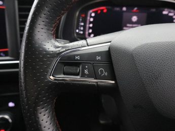 SEAT LEON 1.5 TSI EVO FR Black Edition Hatchback 5dr Petrol Manual Euro 6 