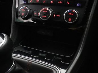 SEAT LEON 1.5 TSI EVO FR Black Edition Hatchback 5dr Petrol Manual Euro 6 