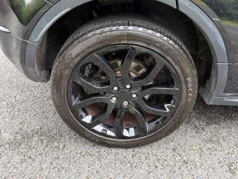 LAND ROVER RANGE ROVER EVOQUE 2.0 TD4 HSE Dynamic SUV 5dr Diesel Auto 4WD Euro 6 (s/s) (180 ps