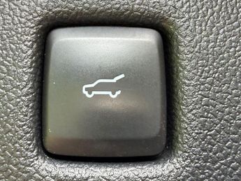 FORD KUGA 2.5 EcoBoost Duratec 14.4kWh ST-Line X SUV 5dr Auto Petrol Plug-
