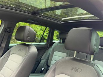VOLKSWAGEN TIGUAN 2.0 TDI R-Line SUV 5dr Auto Diesel DSG Euro 6 (s/s) (150 ps)