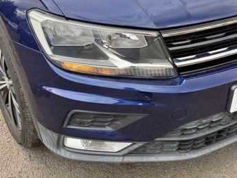 VOLKSWAGEN TIGUAN 2.0 TDI BlueMotion Tech SE Navigation SUV 5dr Diesel DSG 4Motion