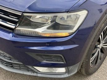 VOLKSWAGEN TIGUAN 2.0 TDI BlueMotion Tech SE Navigation SUV 5dr Diesel DSG 4Motion