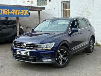 VOLKSWAGEN TIGUAN 2.0 TDI BlueMotion Tech SE Navigation SUV 5dr Diesel DSG 4Motion