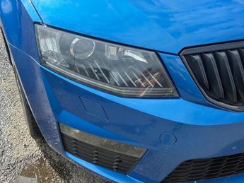 SKODA OCTAVIA 2.0 TDI vRS Hatchback 5dr Diesel DSG Euro 6 (s/s) (SNav) (184 ps