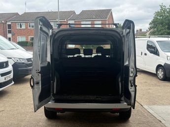 VAUXHALL COMBO 1.3 CDTi 2300 16v Sportive Panel Van 3dr Diesel Manual FWD L2 H1