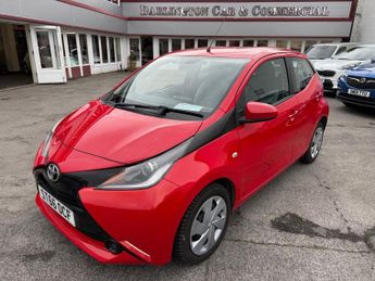 Toyota AYGO 1.0 VVT-i x-play Hatchback 5dr Petrol Manual Euro 6 (68 ps)