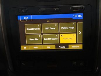 DACIA DUSTER 1.5 dCi Laureate SUV 5dr Diesel EDC Euro 6 (s/s) (110 ps)