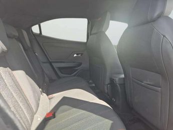 VAUXHALL MOKKA ELECTRIC 50kWh GS SUV 5dr Electric Auto (136 ps)