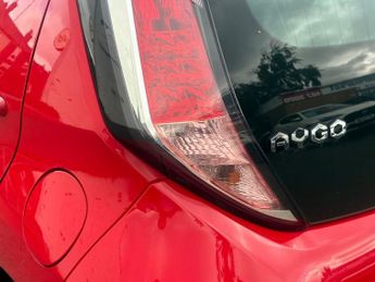 TOYOTA AYGO 1.0 VVT-i x-play Hatchback 5dr Petrol Manual Euro 6 (68 ps)