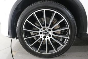 MERCEDES-BENZ GLC 2.1 GLC220d AMG Line SUV 5dr Diesel G-Tronic 4MATIC Euro 6 (s/s)