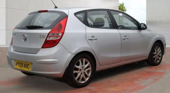 HYUNDAI I30 1.4 ES Hatchback 5dr Petrol Manual Euro 4 (108 bhp)