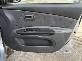 KIA RIO 1.4 2 IPD Hatchback 5dr Petrol Automatic (165 g/km, 95 bhp)