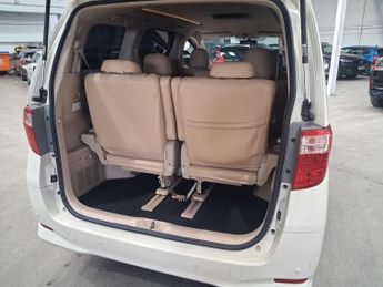 TOYOTA ALPHARD 2.4