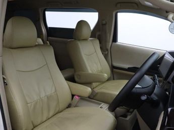 TOYOTA ALPHARD 2.4