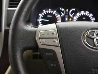TOYOTA ALPHARD 2.4