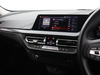 BMW 2 SERIES GRAN COUPE 1.5 218i Sport (LCP) Saloon 4dr Petrol Manual Euro 6 (s/s) (136 