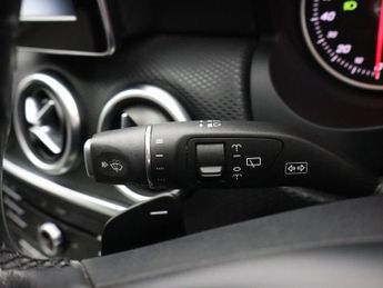 MERCEDES-BENZ A CLASS 1.6 A180 SE Hatchback 5dr Petrol 7G-DCT Euro 6 (s/s) (122 ps)