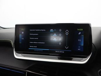 PEUGEOT E-2008 50kWh GT SUV 5dr Electric Auto (7kW Charger) (136 ps)