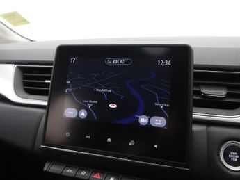 RENAULT CAPTUR 1.6 E-TECH 9.8kWh techno SUV 5dr Petrol Plug-in Hybrid Auto Euro