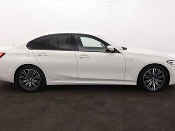 BMW 3 SERIES 2.0 318d MHT M Sport Saloon 4dr Diesel Hybrid Auto Euro 6 (s/s) 
