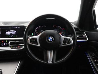 BMW 3 SERIES 2.0 318d MHT M Sport Saloon 4dr Diesel Hybrid Auto Euro 6 (s/s) 