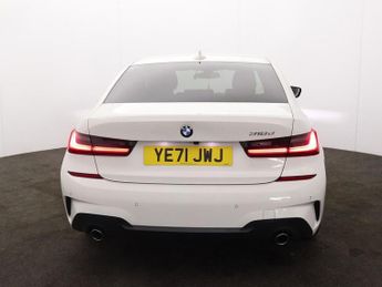BMW 3 SERIES 2.0 318d MHT M Sport Saloon 4dr Diesel Hybrid Auto Euro 6 (s/s) 