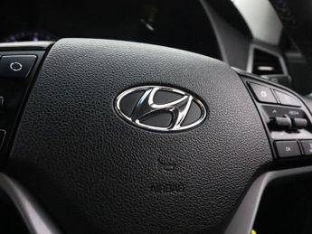 HYUNDAI TUCSON 1.7 CRDi Blue Drive Sport Edition SUV 5dr Diesel DCT Euro 6 (s/s