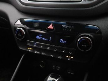 HYUNDAI TUCSON 1.7 CRDi Blue Drive Sport Edition SUV 5dr Diesel DCT Euro 6 (s/s