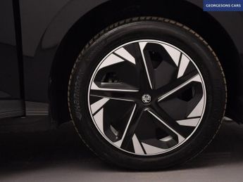 MG MG 4 64kWh Trophy Long Range Hatchback 5dr Electric Auto (203 ps)