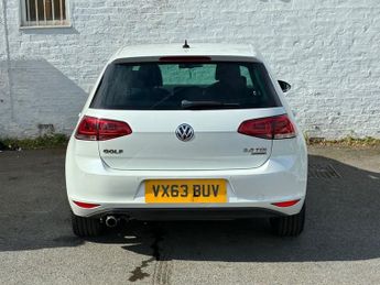 VOLKSWAGEN GOLF 2.0 TDI BlueMotion Tech GT Hatchback 5dr Diesel DSG Euro 5 (s/s)