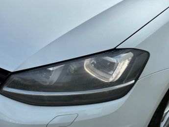 VOLKSWAGEN GOLF 2.0 TDI BlueMotion Tech GT Hatchback 5dr Diesel DSG Euro 5 (s/s)