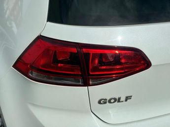 VOLKSWAGEN GOLF 2.0 TDI BlueMotion Tech GT Hatchback 5dr Diesel DSG Euro 5 (s/s)