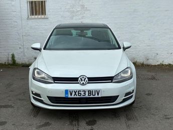 VOLKSWAGEN GOLF 2.0 TDI BlueMotion Tech GT Hatchback 5dr Diesel DSG Euro 5 (s/s)