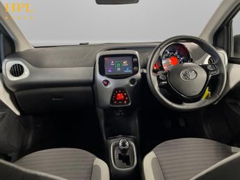 TOYOTA AYGO 1.0 VVT-i x-plore Hatchback 5dr Petrol x-shift Euro 6 (71 ps)