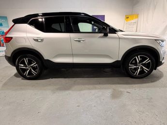 VOLVO XC40 2.0 T4 R-Design SUV 5dr Petrol Auto AWD Euro 6 (s/s) (190 ps)